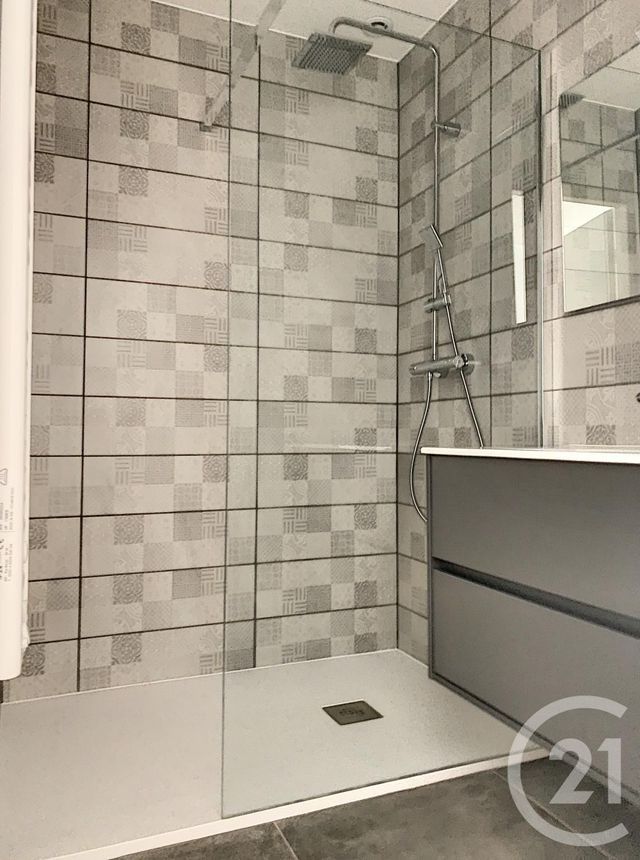 Appartement T2 à louer - 2 pièces - 45.0 m2 - DIJON - 21 - BOURGOGNE - Century 21 Martinot Immobilier