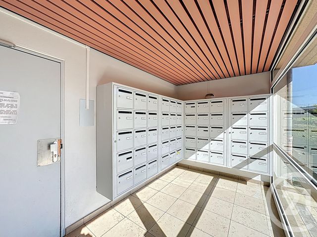 Appartement F2 à vendre - 2 pièces - 29.87 m2 - DIJON - 21 - BOURGOGNE - Century 21 Martinot Immobilier