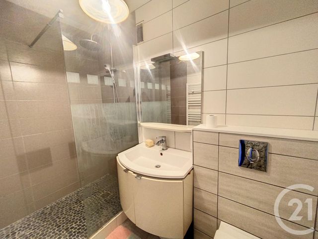 Appartement T2 à louer - 2 pièces - 49.58 m2 - DIJON - 21 - BOURGOGNE - Century 21 Martinot Immobilier