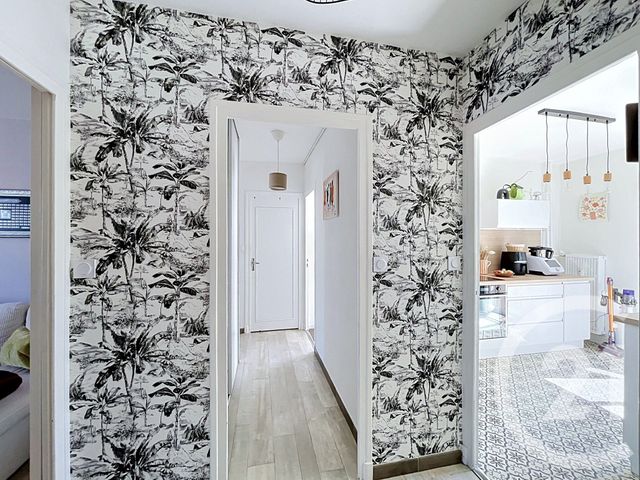 Appartement T3 à vendre - 3 pièces - 60.49 m2 - CHENOVE - 21 - BOURGOGNE - Century 21 Martinot Immobilier