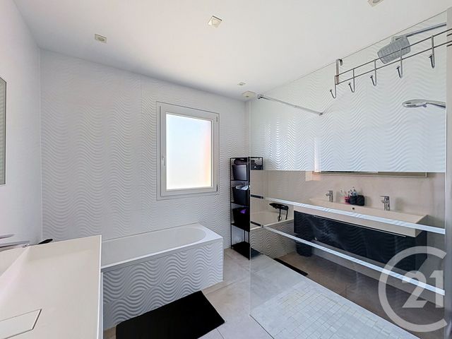maison à vendre - 6 pièces - 145.92 m2 - LONGVIC - 21 - BOURGOGNE - Century 21 Martinot Immobilier