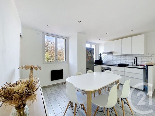 Appartement T3 à vendre - 3 pièces - 50.32 m2 - DIJON - 21 - BOURGOGNE - Century 21 Martinot Immobilier