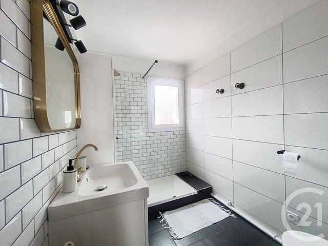 Appartement T3 à louer - 3 pièces - 61.18 m2 - DIJON - 21 - BOURGOGNE - Century 21 Martinot Immobilier