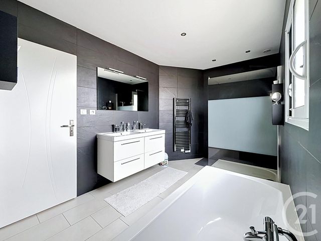 maison à vendre - 6 pièces - 164.0 m2 - CHEVIGNY ST SAUVEUR - 21 - BOURGOGNE - Century 21 Martinot Immobilier