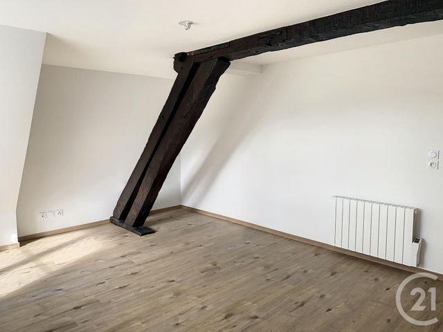 Appartement T2 à louer - 2 pièces - 74.5 m2 - DIJON - 21 - BOURGOGNE - Century 21 Martinot Immobilier