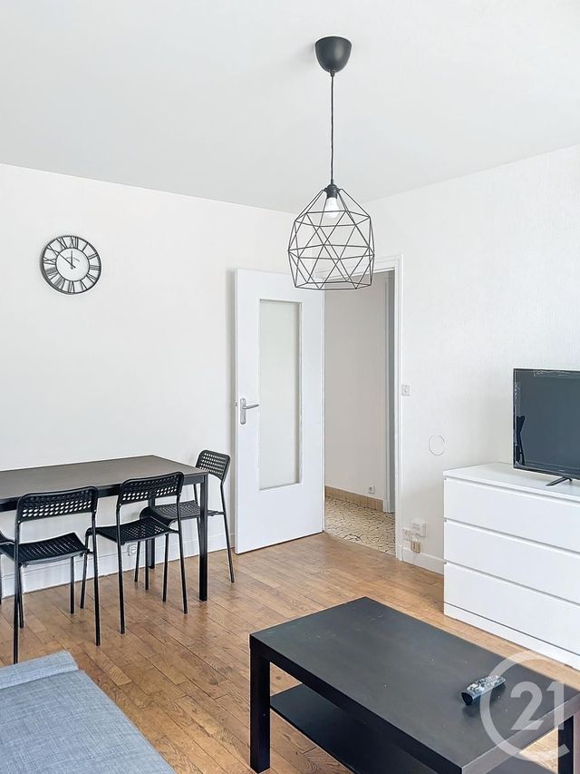 Appartement T4 à louer - 4 pièces - 64.8 m2 - DIJON - 21 - BOURGOGNE - Century 21 Martinot Immobilier
