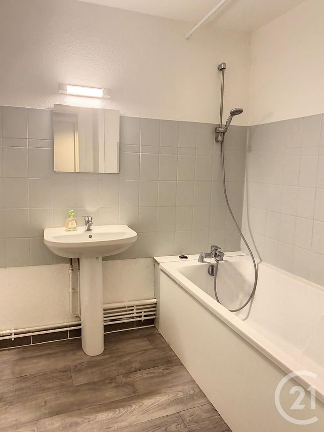 Appartement T3 à louer - 3 pièces - 54.93 m2 - DIJON - 21 - BOURGOGNE - Century 21 Martinot Immobilier