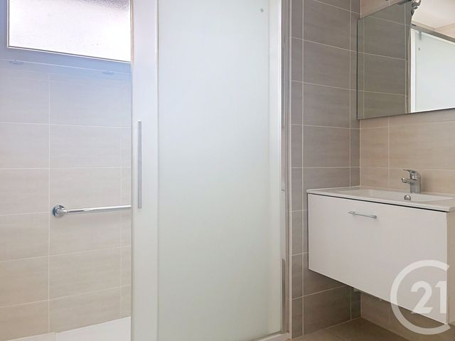 Appartement T3 à louer - 3 pièces - 67.59 m2 - DIJON - 21 - BOURGOGNE - Century 21 Martinot Immobilier