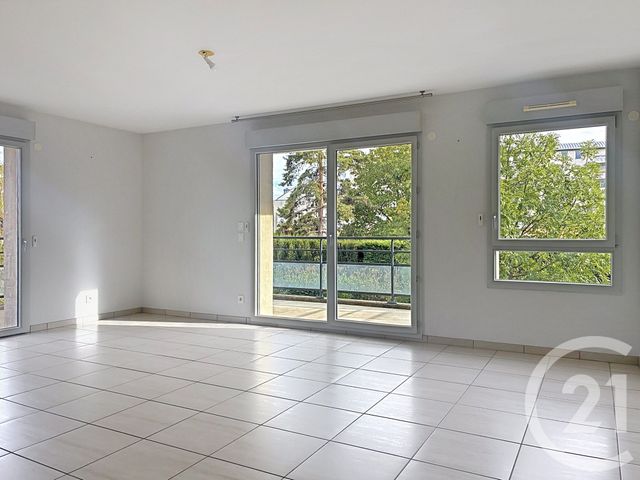 Appartement T3 à louer - 3 pièces - 67.59 m2 - DIJON - 21 - BOURGOGNE - Century 21 Martinot Immobilier