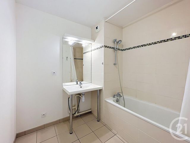 Appartement T3 à vendre - 3 pièces - 56.22 m2 - DIJON - 21 - BOURGOGNE - Century 21 Martinot Immobilier