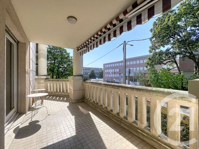 Appartement T2 à vendre - 2 pièces - 51.5 m2 - DIJON - 21 - BOURGOGNE - Century 21 Martinot Immobilier
