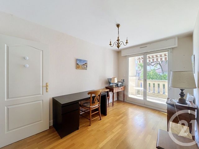 Appartement T2 à vendre - 2 pièces - 51.5 m2 - DIJON - 21 - BOURGOGNE - Century 21 Martinot Immobilier
