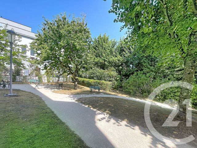 Appartement T2 à vendre - 2 pièces - 51.5 m2 - DIJON - 21 - BOURGOGNE - Century 21 Martinot Immobilier