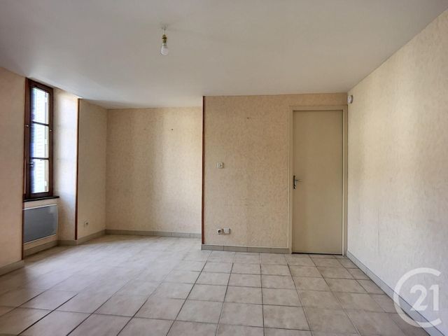 Appartement T2 à louer - 2 pièces - 40.34 m2 - LONGVIC - 21 - BOURGOGNE - Century 21 Martinot Immobilier