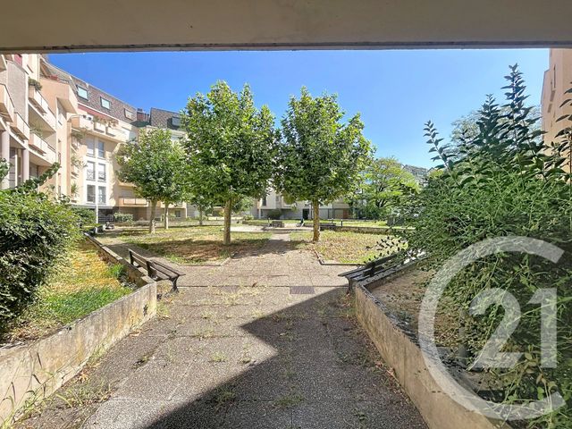 Appartement T2 à vendre - 2 pièces - 45.23 m2 - DIJON - 21 - BOURGOGNE - Century 21 Martinot Immobilier