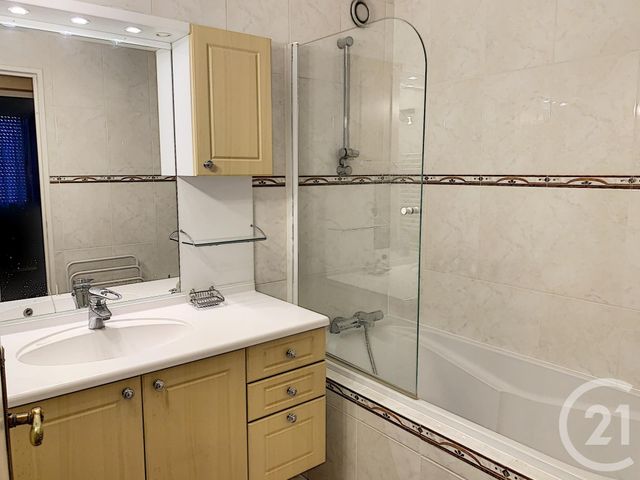 Appartement T3 à louer - 3 pièces - 81.52 m2 - DIJON - 21 - BOURGOGNE - Century 21 Martinot Immobilier