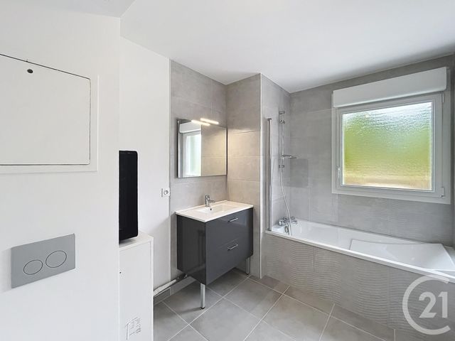 Appartement T2 à louer - 2 pièces - 42.05 m2 - DIJON - 21 - BOURGOGNE - Century 21 Martinot Immobilier