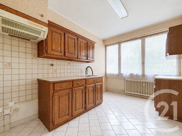 Appartement T4 à vendre - 4 pièces - 80.2 m2 - CHENOVE - 21 - BOURGOGNE - Century 21 Martinot Immobilier