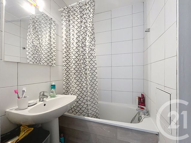 Appartement T2 à vendre - 2 pièces - 50.0 m2 - CHENOVE - 21 - BOURGOGNE - Century 21 Martinot Immobilier