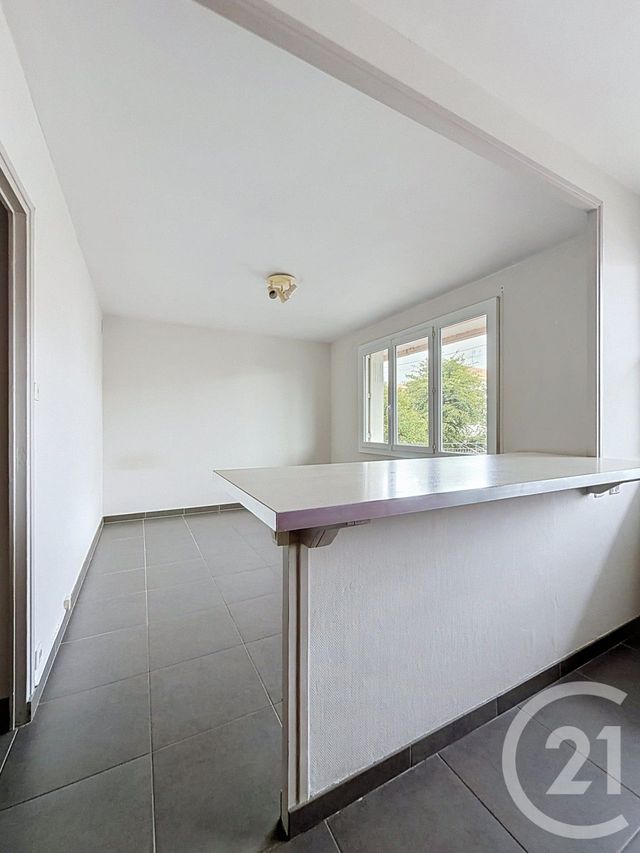 Appartement F1 à louer - 1 pièce - 28.7 m2 - DIJON - 21 - BOURGOGNE - Century 21 Martinot Immobilier
