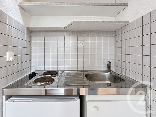 Chambre à vendre - 1 pièce - 8.91 m2 - DIJON - 21 - BOURGOGNE - Century 21 Martinot Immobilier