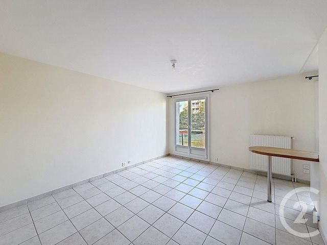 Appartement F1 à louer TALANT