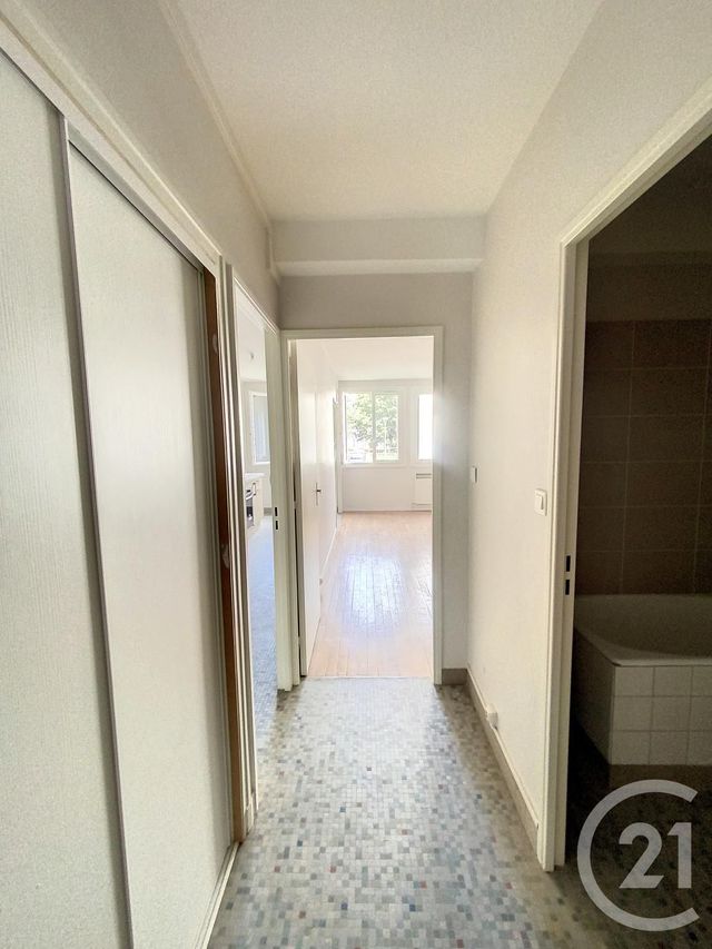Appartement T1 à louer - 1 pièce - 33.8 m2 - DIJON - 21 - BOURGOGNE - Century 21 Martinot Immobilier