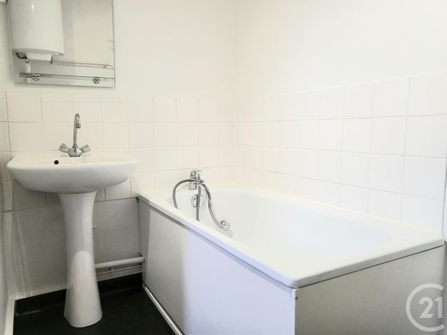 Appartement T2 à louer - 2 pièces - 26.9 m2 - DIJON - 21 - BOURGOGNE - Century 21 Martinot Immobilier