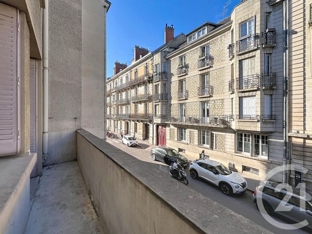 Appartement T2 à vendre - 2 pièces - 28.5 m2 - DIJON - 21 - BOURGOGNE - Century 21 Martinot Immobilier